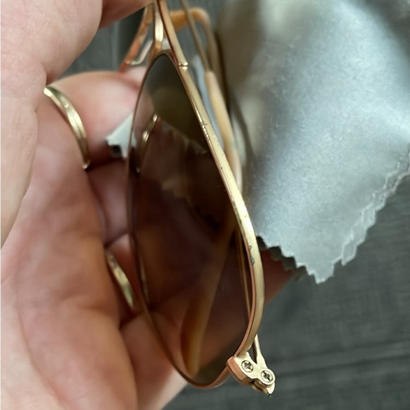 Ray-Ban Polarized Aviators - Picture 4 of 4